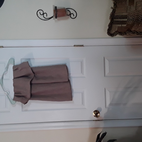 Suit - Picture 3 of 3